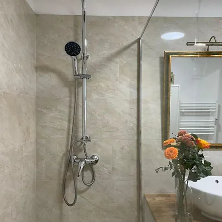 Traunsee Design For 2 People * Гмунден